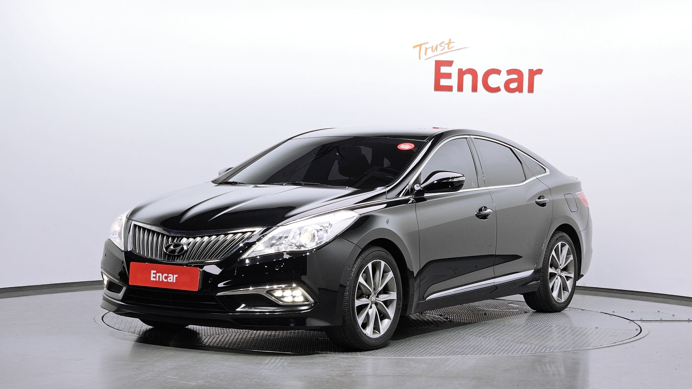 HYUNDAI GRANDEUR HG 2015