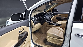 KIA CARNIVAL 2018