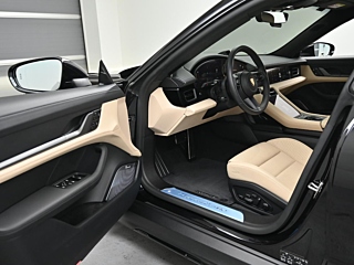 PORSCHE TAYCAN  Turbo Cross 2024
