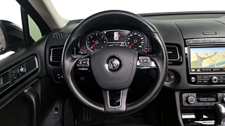 VOLKSWAGEN TOUAREG 2016