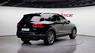 VOLKSWAGEN TOUAREG 2016