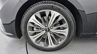 KIA K8  2.5 Gasoline 2WD 2023