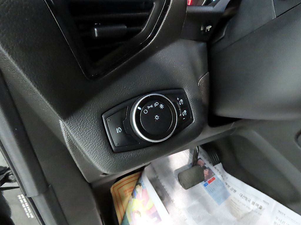 FORD ESCAPE