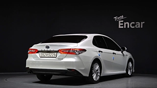 TOYOTA CAMRY XV70 2018
