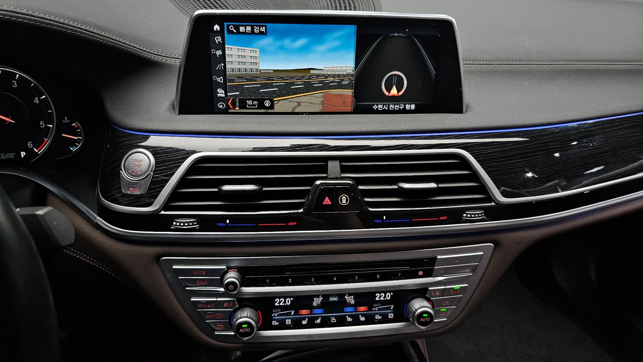 BMW 7-SERIES G11 2017