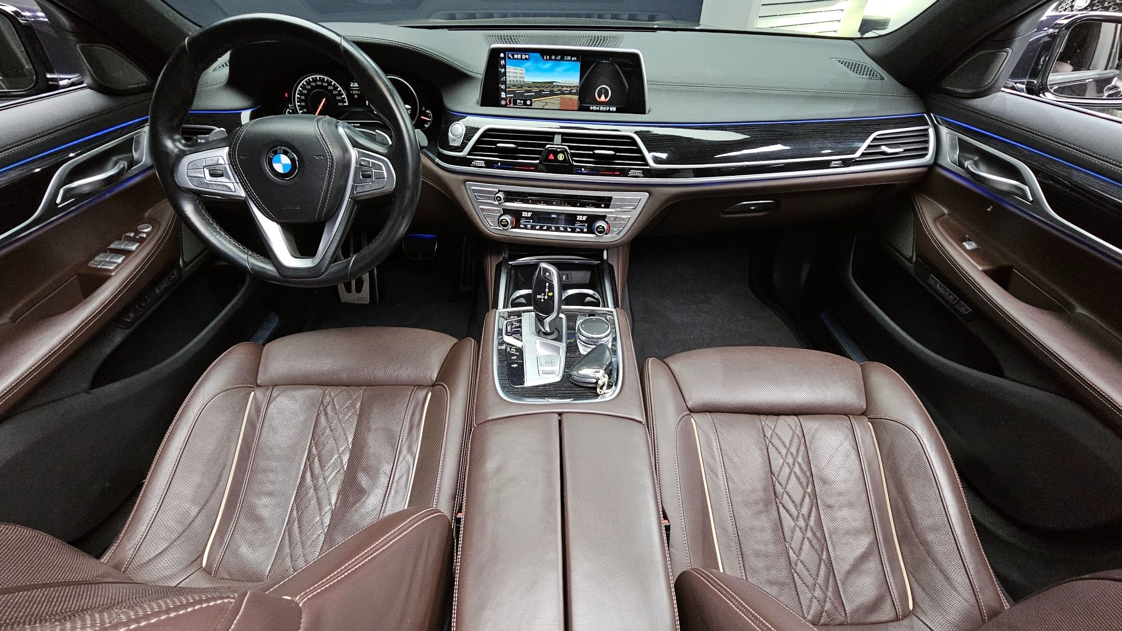 BMW 7-SERIES G11 2017