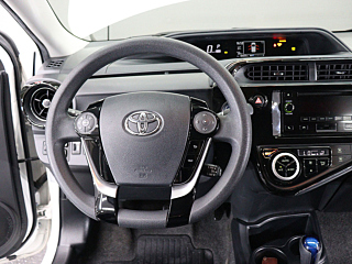 TOYOTA PRIUS C 2018