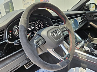 AUDI RSQ8 4M 2025