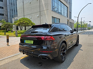 AUDI RSQ8 4M 2025