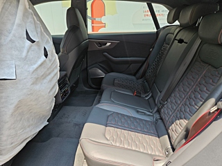 AUDI RSQ8 4M 2025