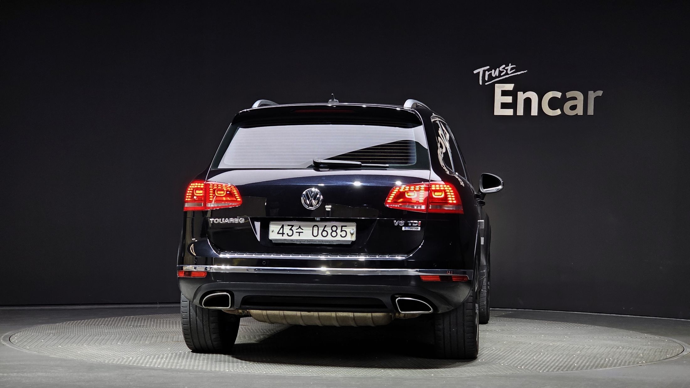 VOLKSWAGEN TOUAREG 2015