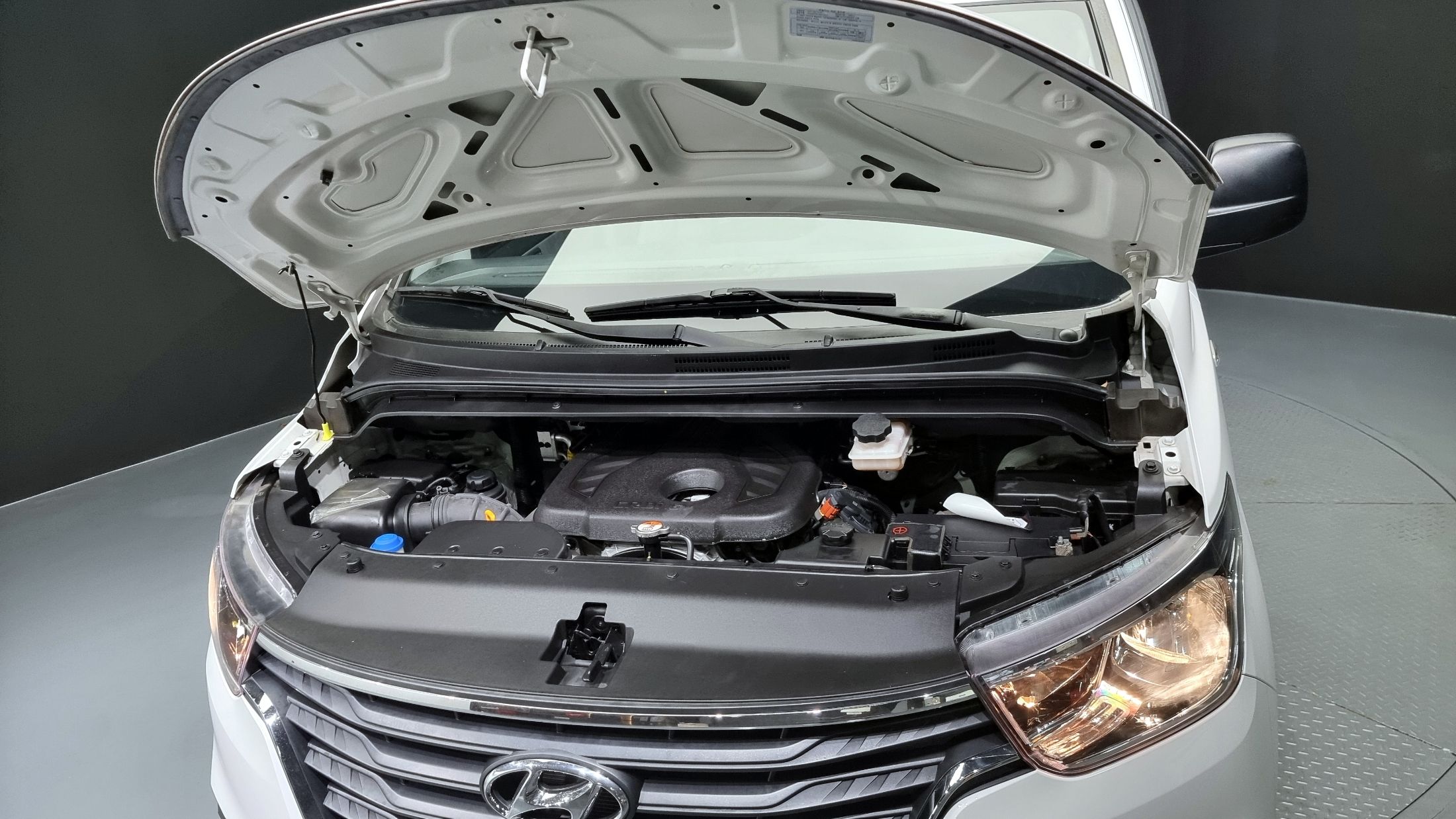 HYUNDAI STAREX GRAND 2019