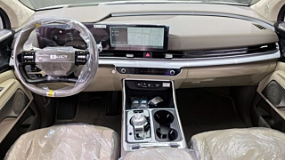 KIA CARNIVAL 2025
