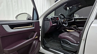 PORSCHE CAYENNE PO536 2024