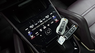 PORSCHE CAYENNE PO536 2024