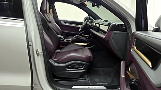 PORSCHE CAYENNE PO536 2024