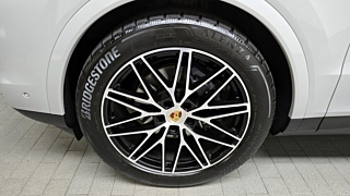 PORSCHE CAYENNE PO536 2024