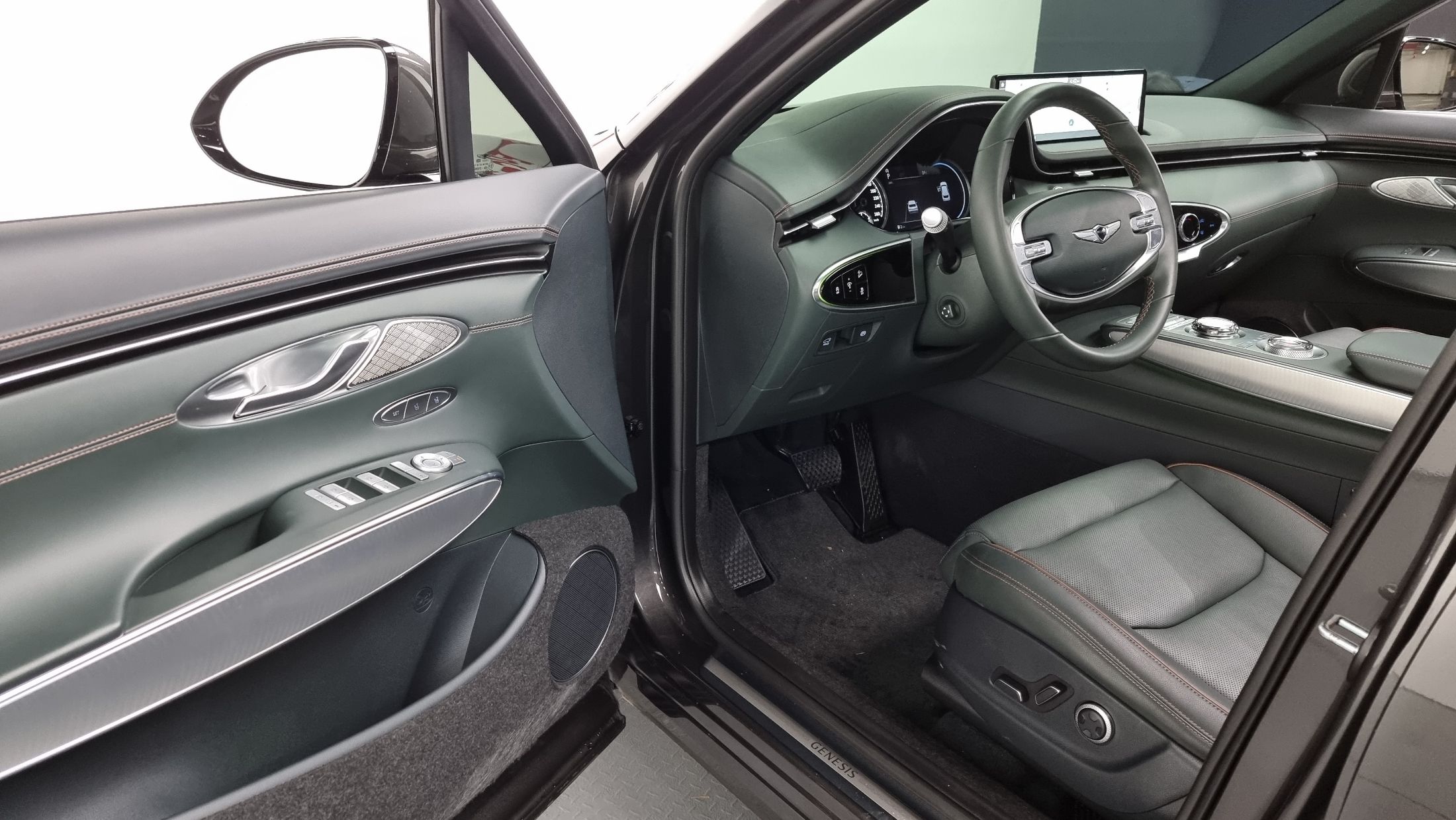 GENESIS GV70 2023