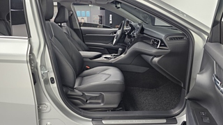 TOYOTA CAMRY XV70 2021