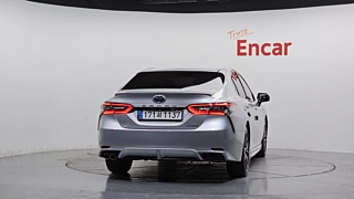 TOYOTA CAMRY XV70 2021