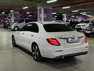 MERCEDES BENZ E-CLASS W213 2018