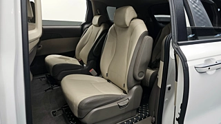 KIA CARNIVAL 2021