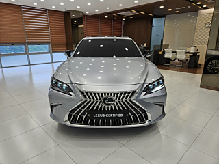 LEXUS ES300H 2025