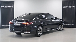 Заказать LEXUS ES300H