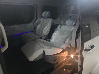 HYUNDAI STARIA 2025