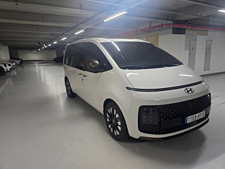 HYUNDAI STARIA 2025