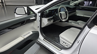HYUNDAI GRANDEUR GN7 2023