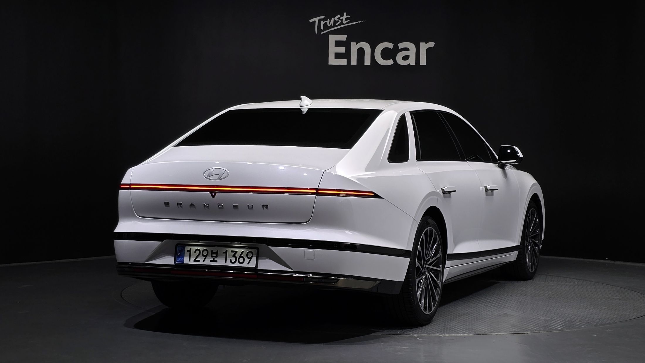 HYUNDAI GRANDEUR GN7 2023