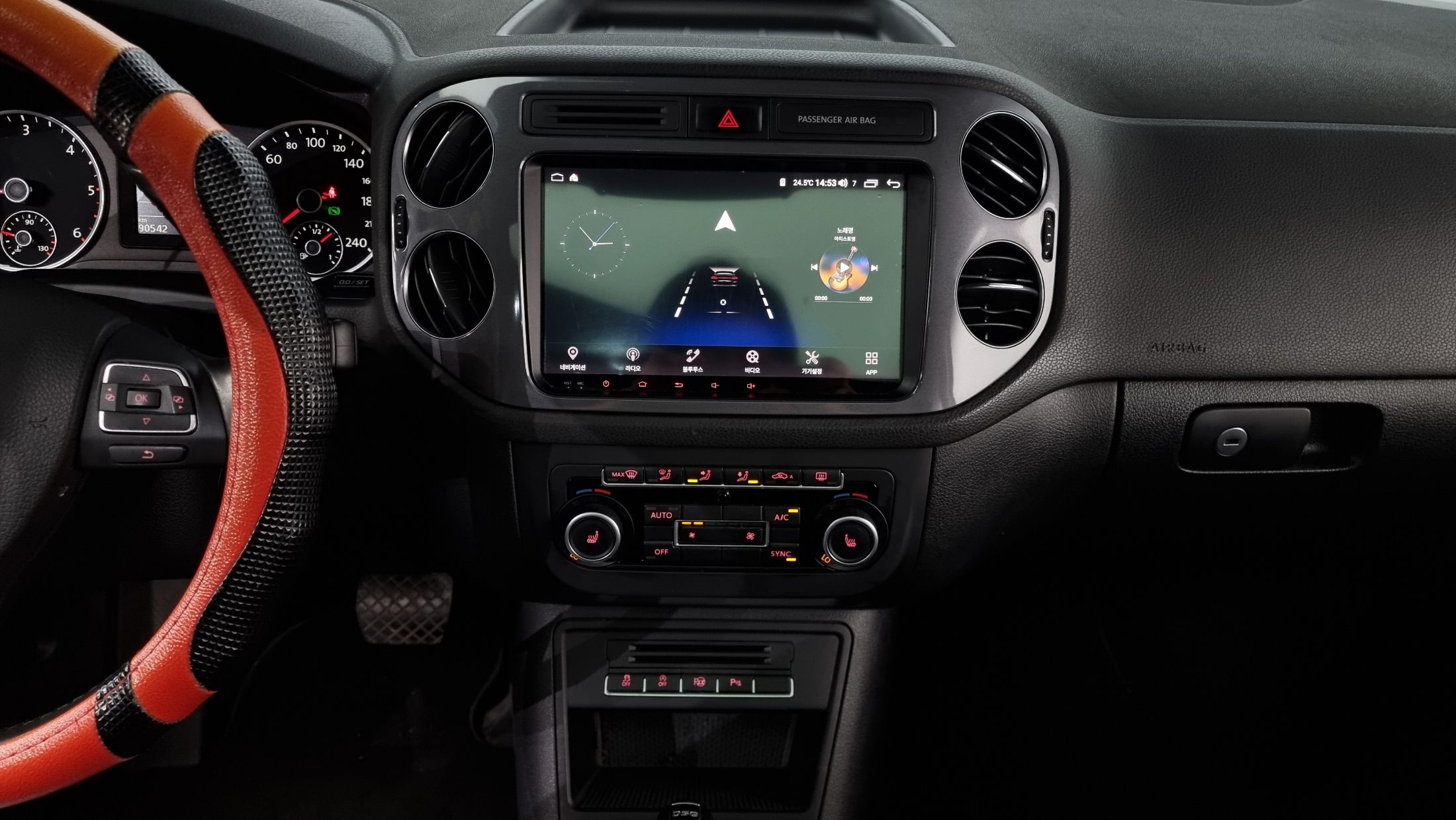 VOLKSWAGEN TIGUAN 2013