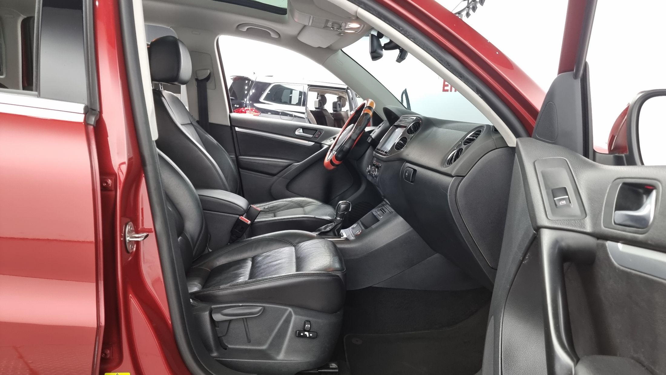 VOLKSWAGEN TIGUAN 2013