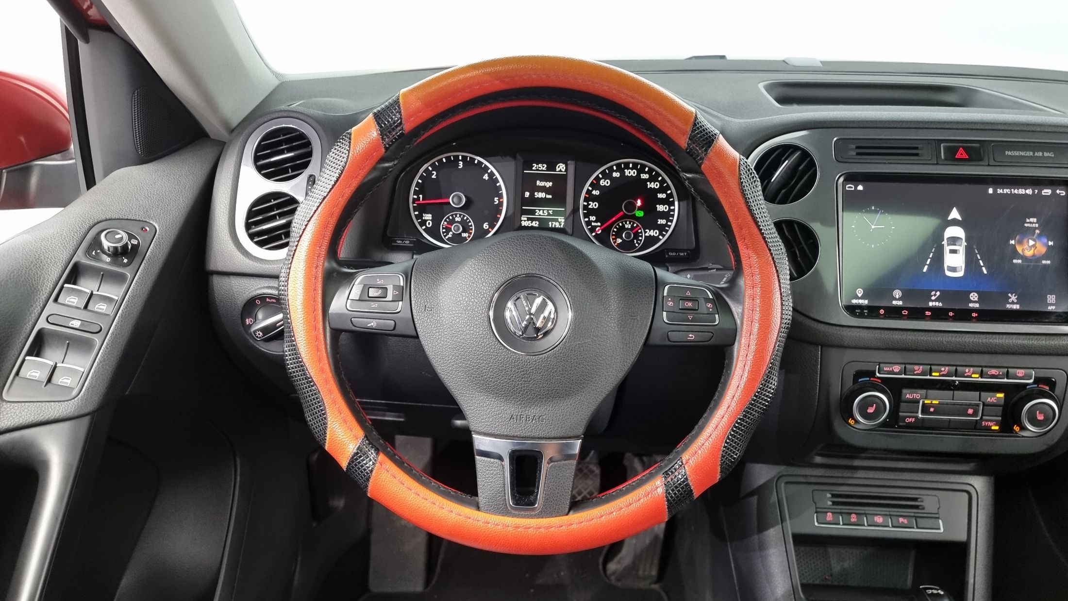 VOLKSWAGEN TIGUAN 2013