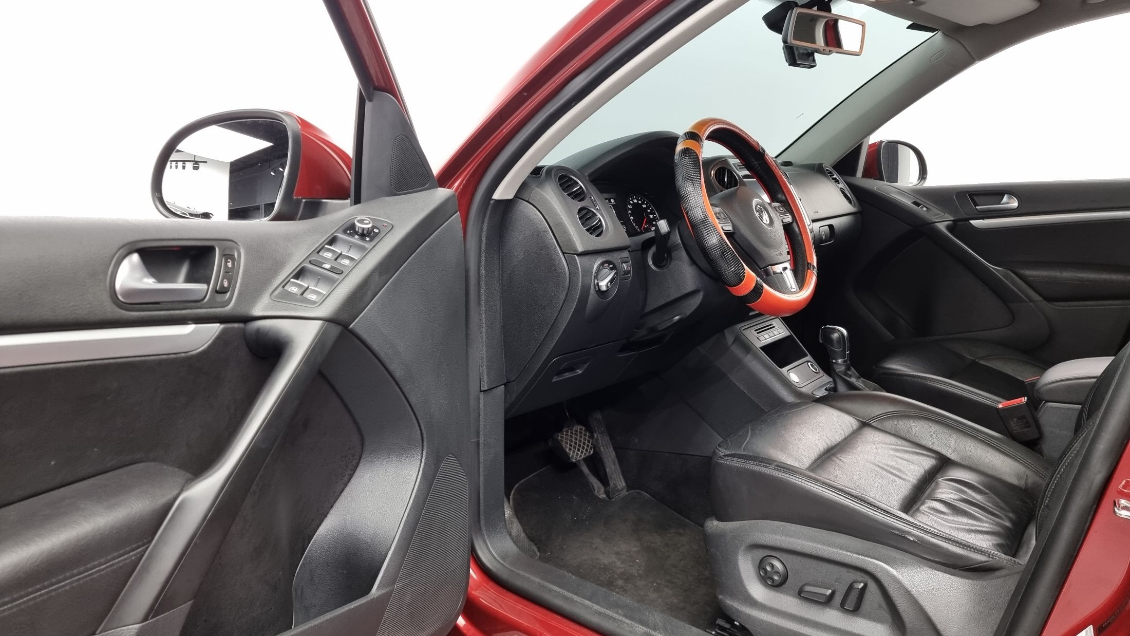 VOLKSWAGEN TIGUAN 2013