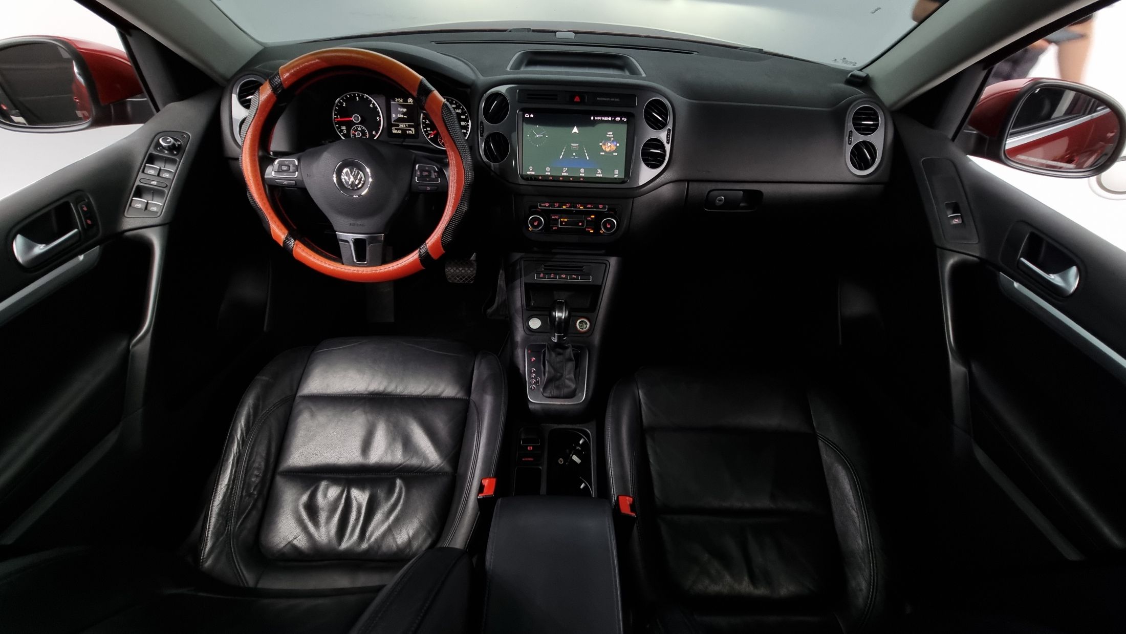 VOLKSWAGEN TIGUAN 2013