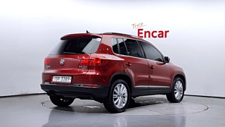 VOLKSWAGEN TIGUAN 2013