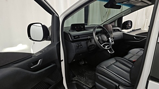 HYUNDAI STARIA 2024