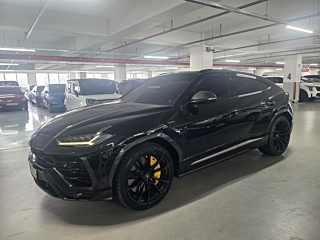LAMBORGHINI URUS 2020