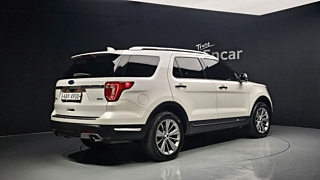 FORD EXPLORER 2018