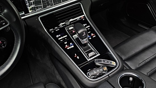 PORSCHE PANAMERA 971 2019