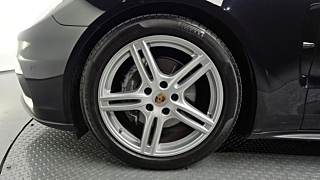 PORSCHE PANAMERA 971 2019