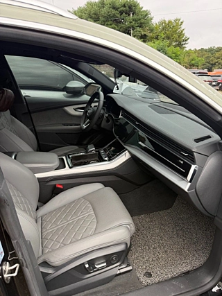 AUDI Q8 4M 2021