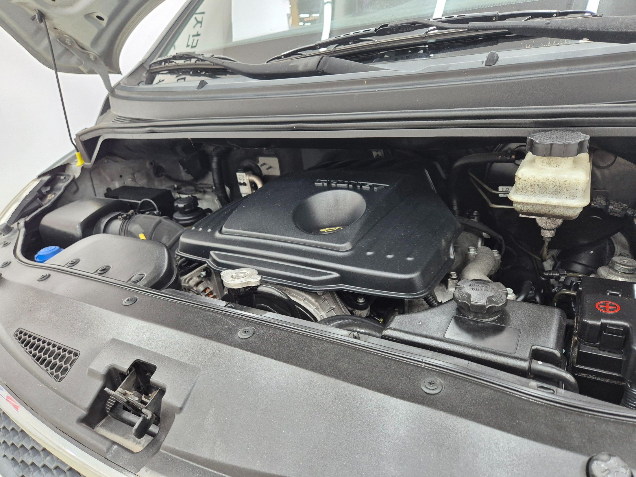 HYUNDAI STAREX GRAND 2011