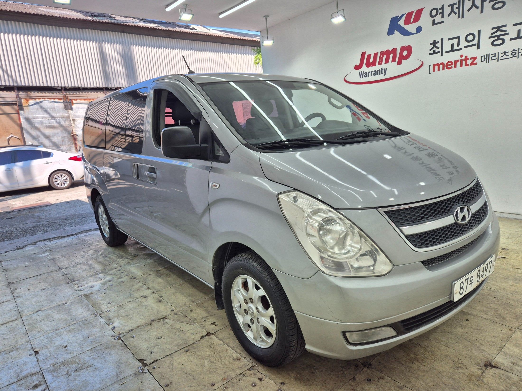 HYUNDAI STAREX GRAND 2011
