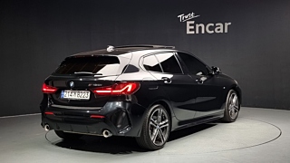 BMW 1-SERIES F40 2024