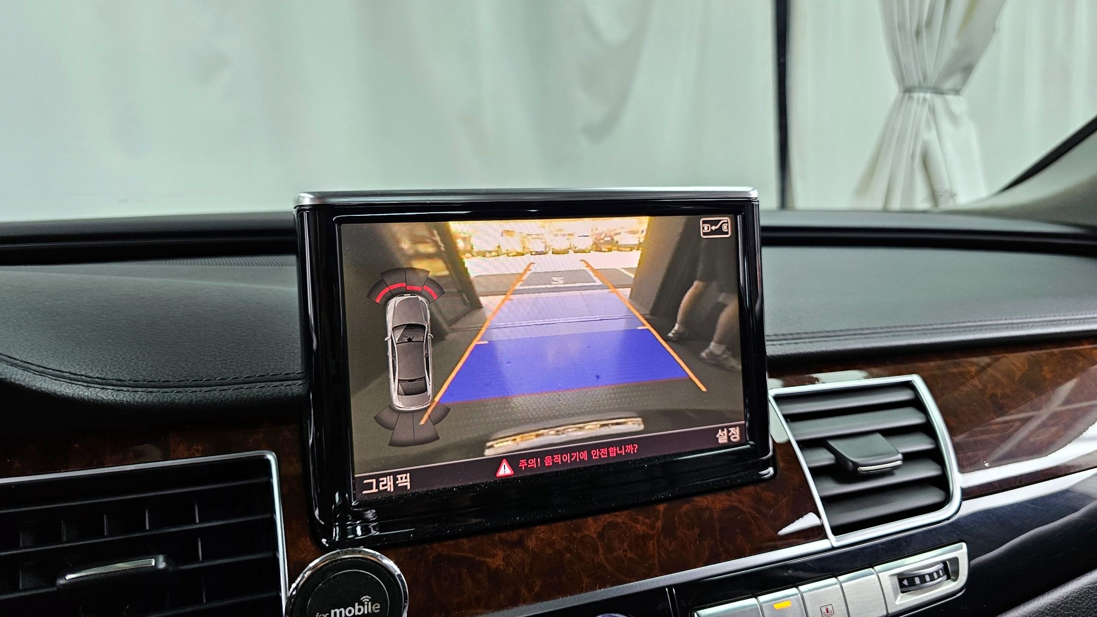 AUDI A8 2011