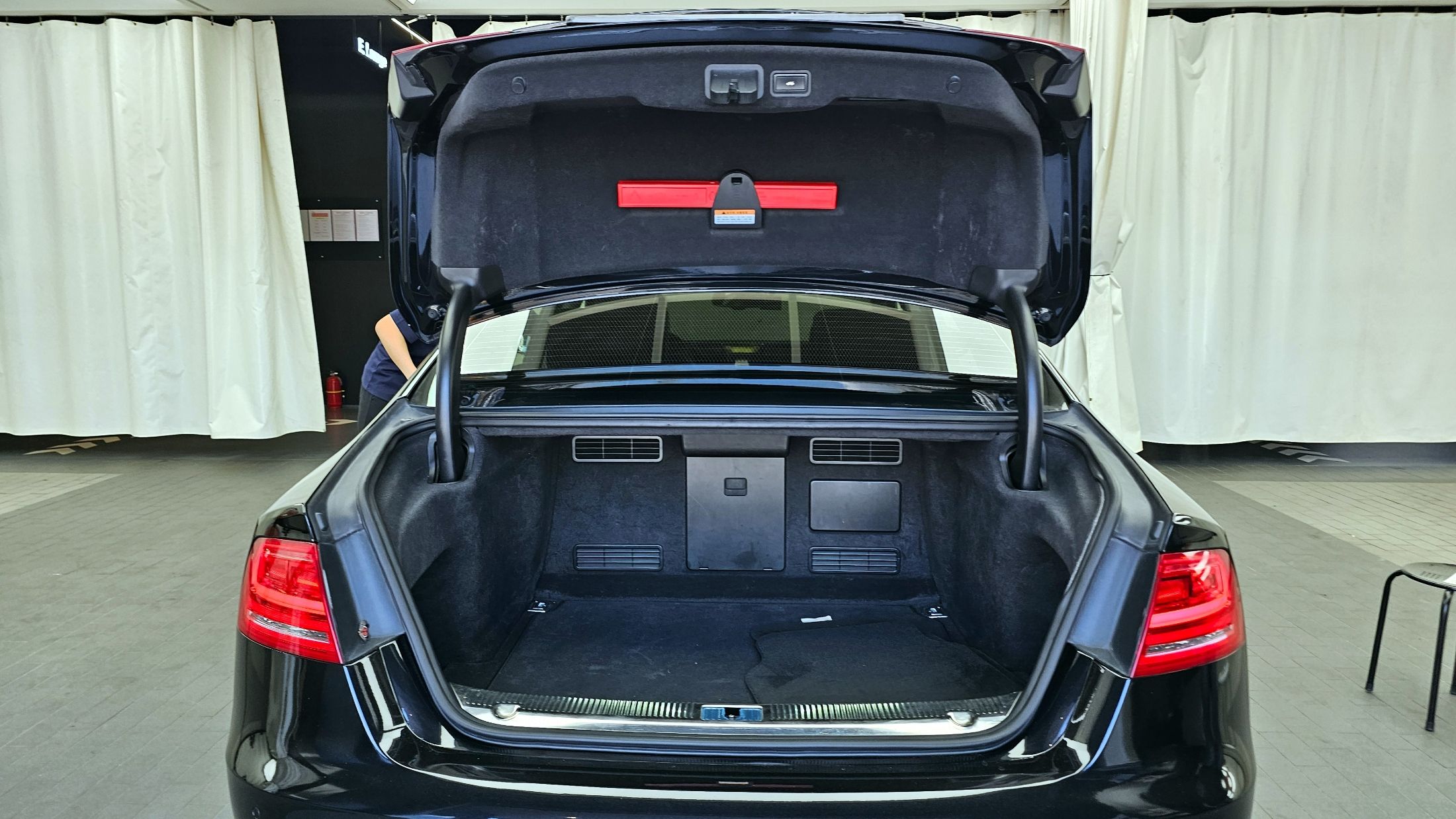 AUDI A8 2011