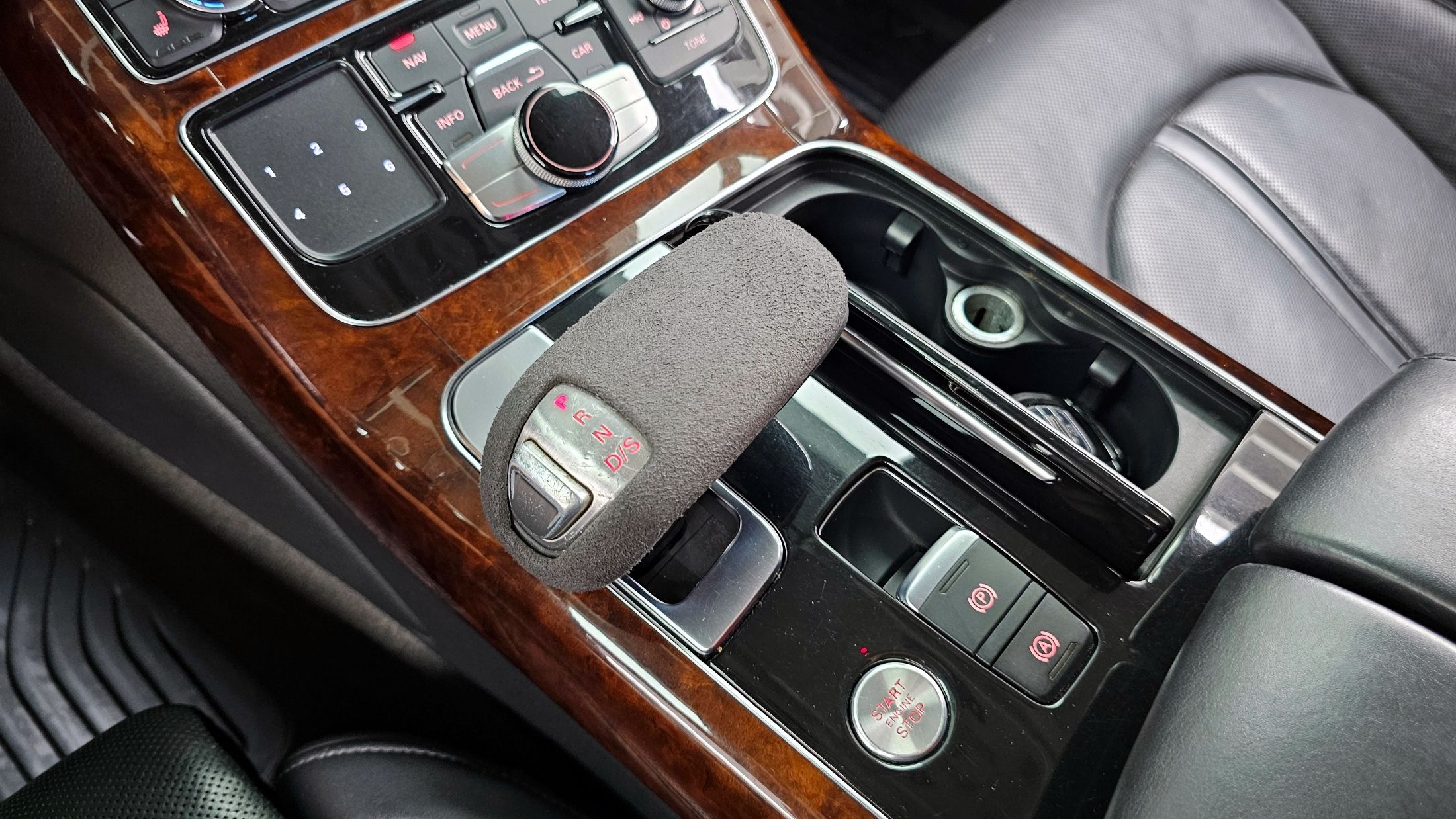 AUDI A8 2011